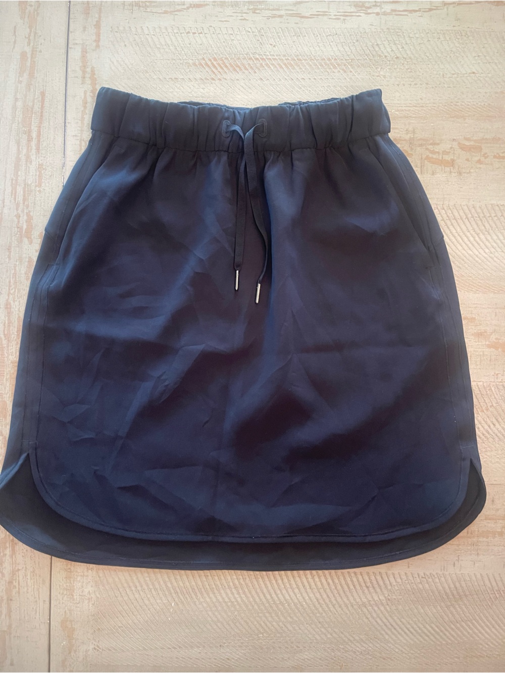 lululemon athletica Black Elastic Waist Drawstring Skirt